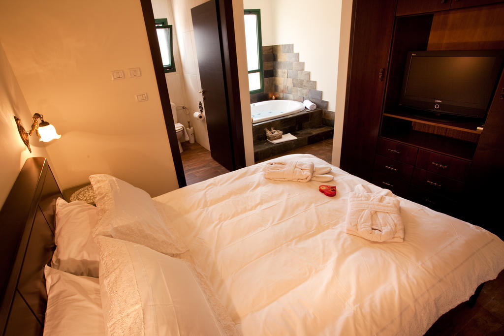 Tenebagolan Suites Zimmers Had Nes Ruang foto